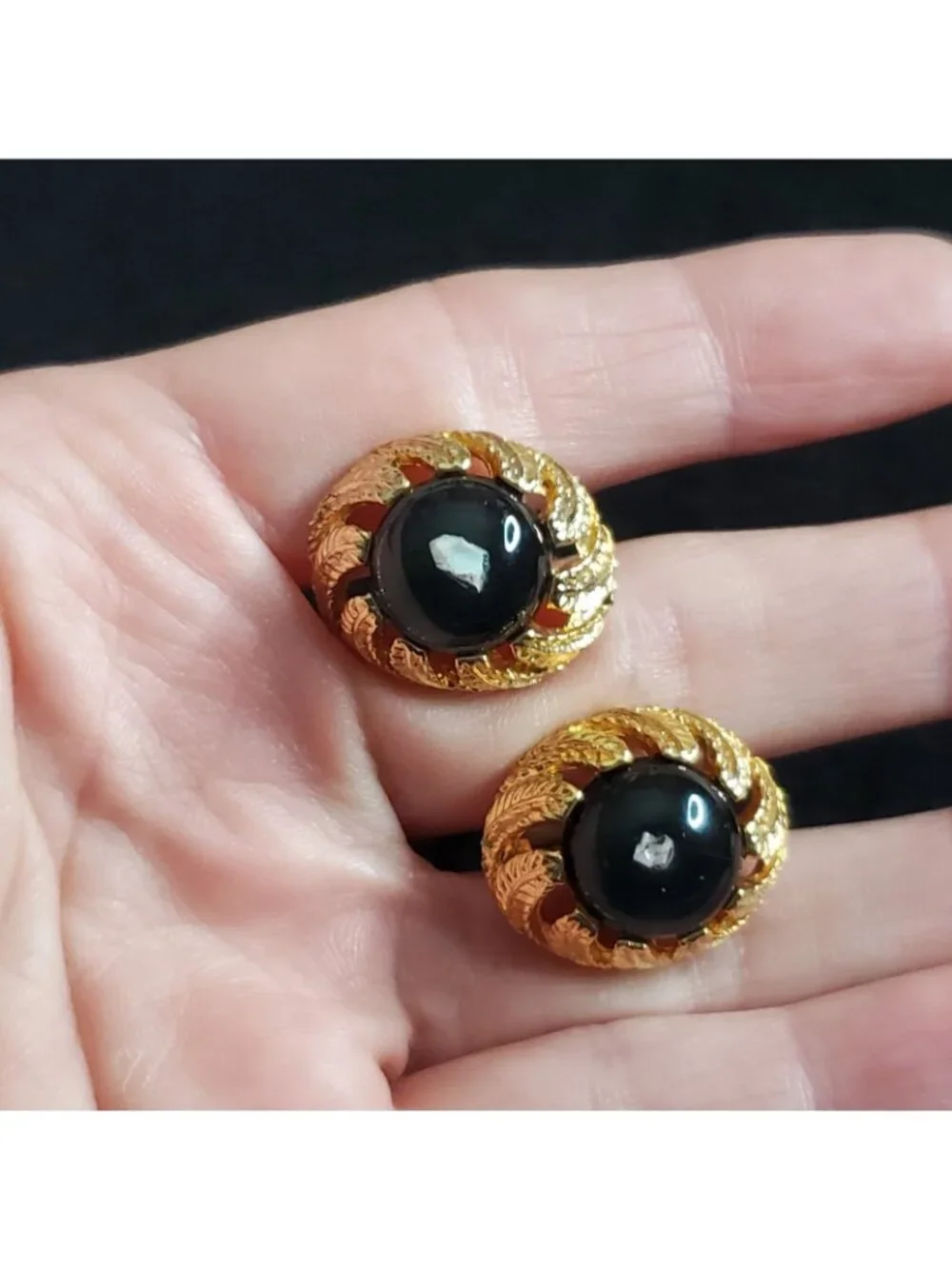 Vintage Cufflinks Gold Tone Black Opal Chip 7/8